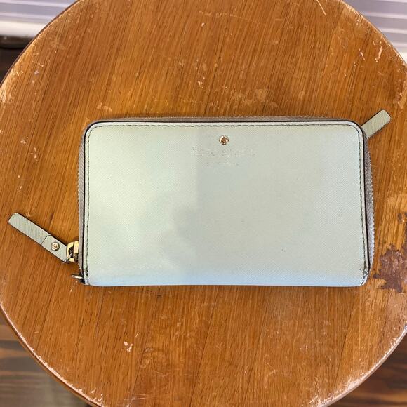 Kate Spade New York Leila Continental Zip Around Wallet w/Polka Dot Lining - Picture 1 of 11